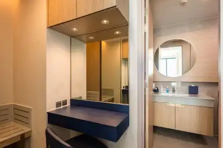 S Sriracha & Residence - 45