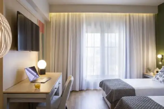 Central, Trademark Collection by Wyndham - 12