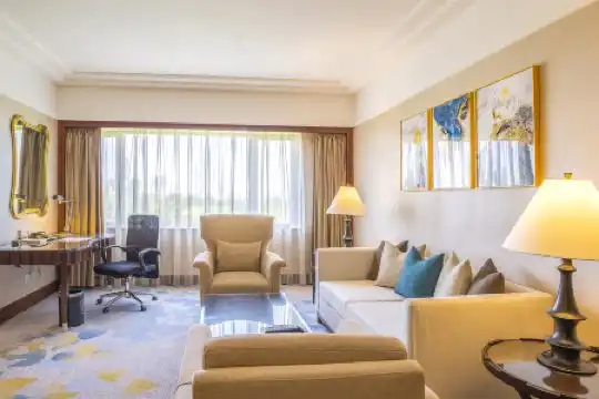 Yanyuan International - 13