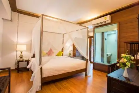 Night Bazaar Inn - 5