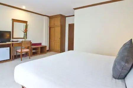 Palmyra Patong Resort Phuket - Sha Extra Plus - 40