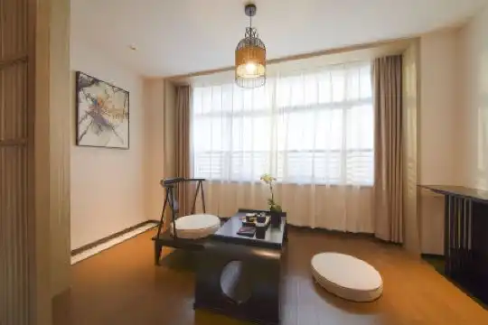 Guangzhou Baiyun - 130