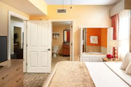 Floridays Orlando Two & Three Bed Rooms Condo Resort - 10