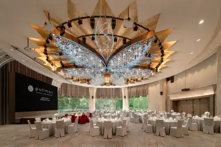 Pullman Shanghai Skyway - 7