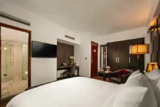 La Nueva Boutique Hanoi - 14
