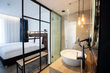 H2 Budapest - 4