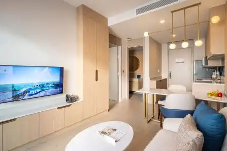 S Sriracha & Residence - 48