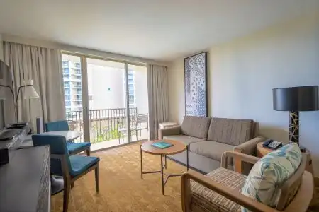 Embassy Suites by Hilton Waikiki Beach Walk - 108