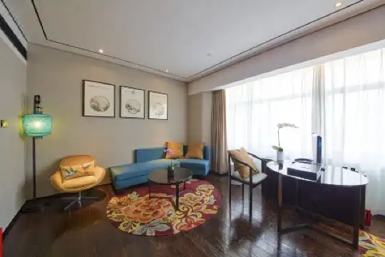 Guangzhou Baiyun - 17