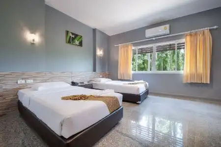 Kaew Samui - 50
