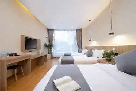 Yuhai Boutique - 8