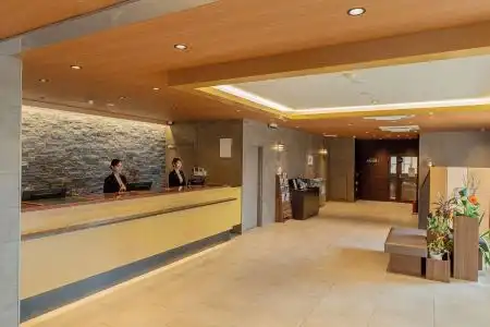 Central Takeoonsen Ekimae - 2