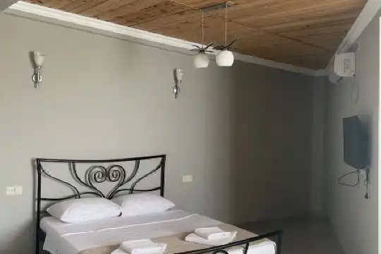 Sunny Georgia - 19