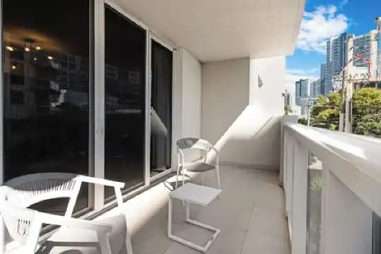 Habitat Brickell I Sextant - 185