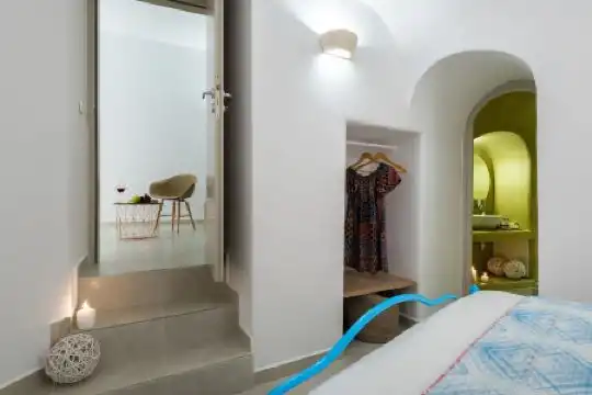 Kima Oia Suites - 59