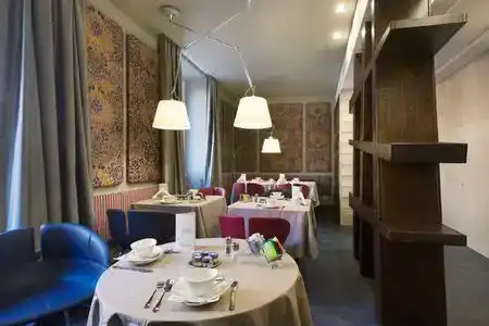 Stendhal Luxury Suites - 4