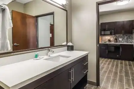 MainStay Suites - 17