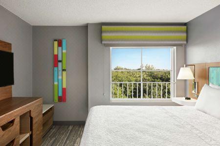 Hampton Inn & Suites Fort Lauderdale Airport - 106