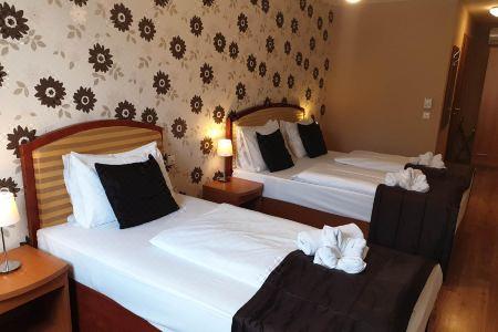 Six Inn - 7