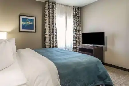 MainStay Suites - 25