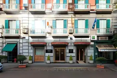 Grand Europa & Restaurant - 1