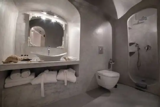 Kima Oia Suites - 82