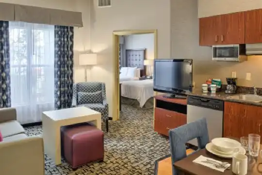 Homewood Suites by Hilton - 6
