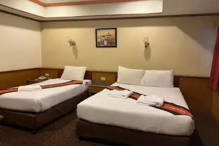 Merlin Grand - 11