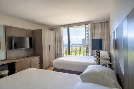 Embassy Suites by Hilton Waikiki Beach Walk - 48