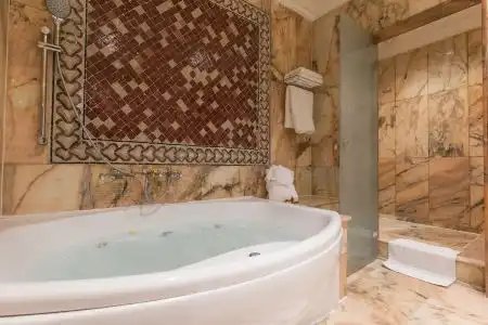Royal Mirage Deluxe - 4