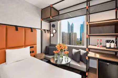 Ibis World Trade Centre - 15