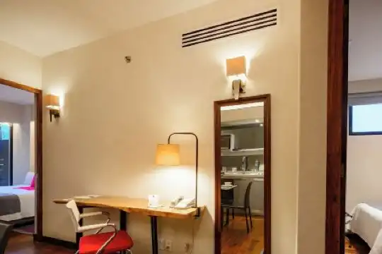 Las Suites Campos Eliseos - 52