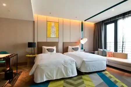 MiniMax Premier Shanghai Hongqiao - 110