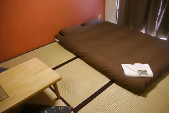J-Hoppers Hiroshima Guesthouse - 24