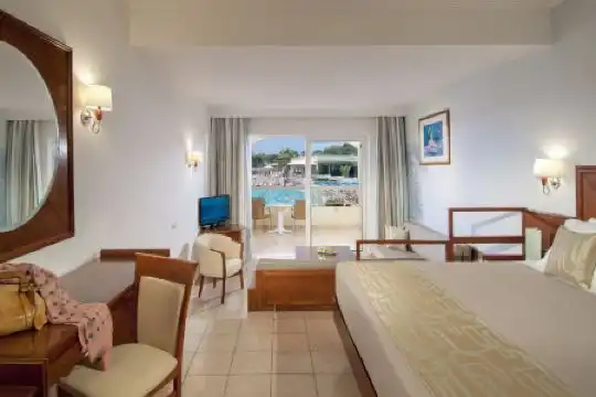 Kipriotis Maris Suites - 38