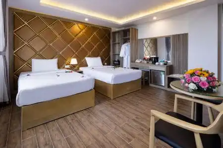 Azura Gold & Apartment - 11