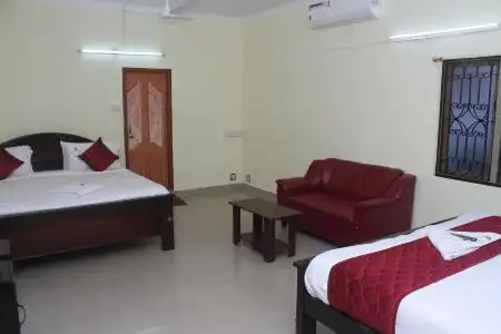 Collection O 83511 Skyry Residency - 2