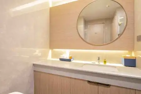 S Sriracha & Residence - 93