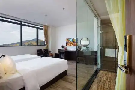 EMERALD BAY & SPA - 99