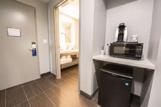 Holiday Inn Express & Suites Houston - Hobby Airport Area, An Ihg - 21