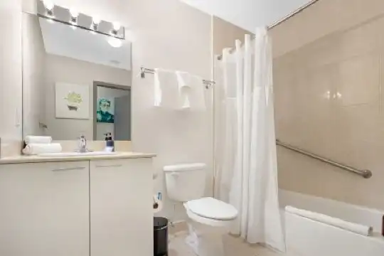 Habitat Brickell I Sextant - 149