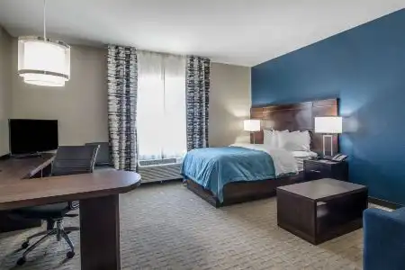 MainStay Suites - 15