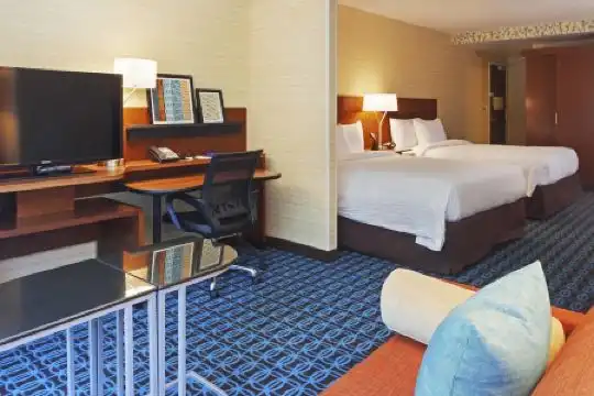Fairfield Inn and Suites Chicago Downtown-River North - 20