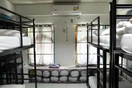 Slumber Party Hostel Phuket - 13