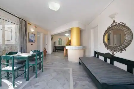Castle Suites - 108