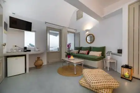 Kima Oia Suites - 85