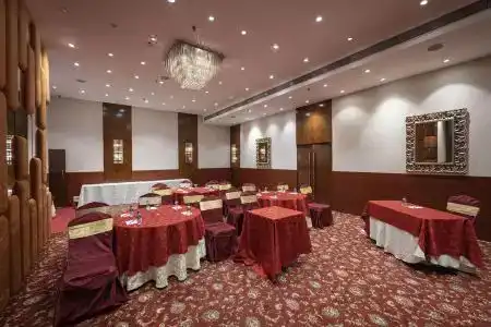 Golden Tulip Saltlake Kolkata - 4