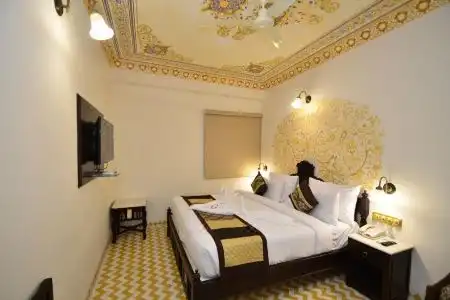 Nirbana Palace - A Heritage and Spa - 14