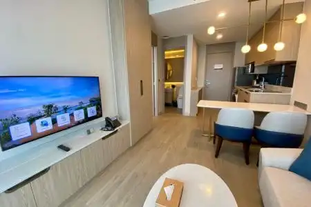 S Sriracha & Residence - 119