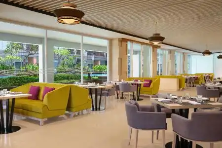 Fairfield by Marriott Bali Kuta Sunset Road - 4